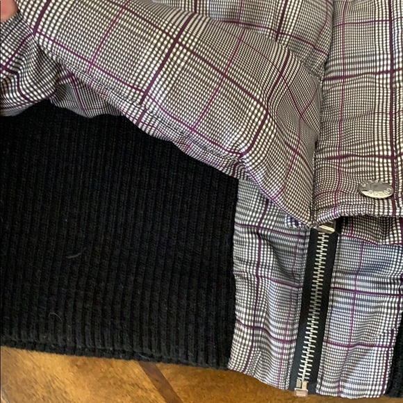 #  Guess Jacket - Picture 15 of 16